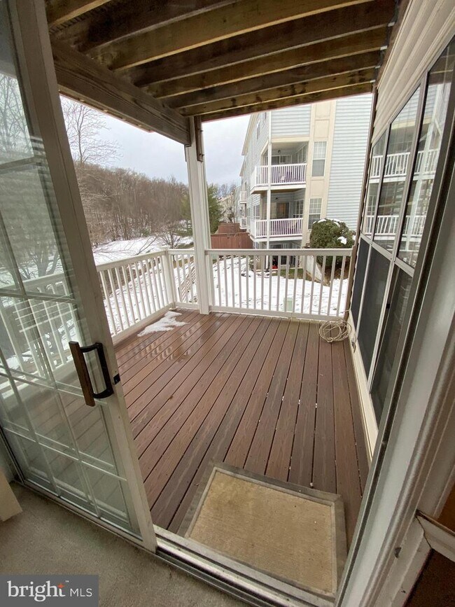Foto del edificio - 9260 Cardinal Forest Ln
