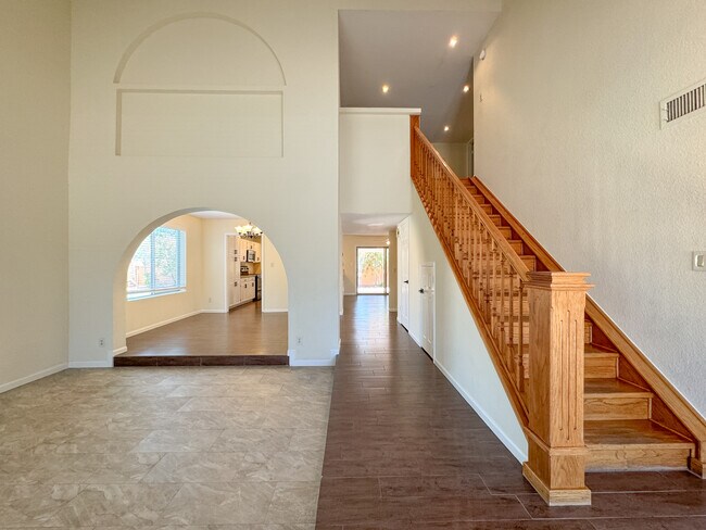 Foto del edificio - 10251 N 77th Pl