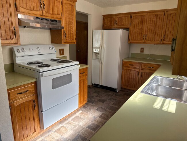 Foto del edificio - close to OSU, brand new carpet and floorin...