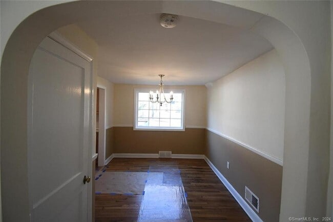 Building Photo - 509 North St