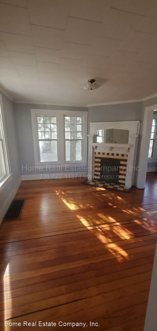 Building Photo - 2 br, 1 bath House - 422 Spaugh Street