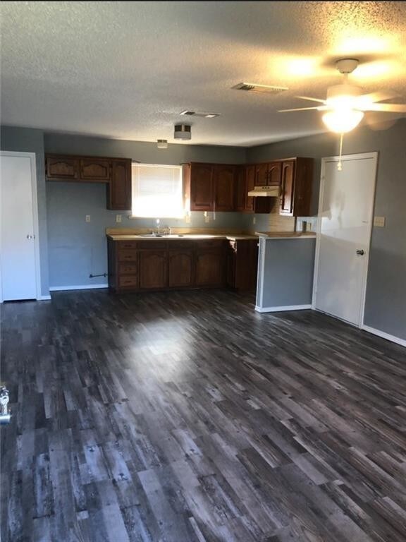 Foto del edificio - 509 W McKinney St