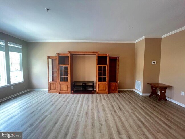 Building Photo - 13939 Bailiwick Terrace