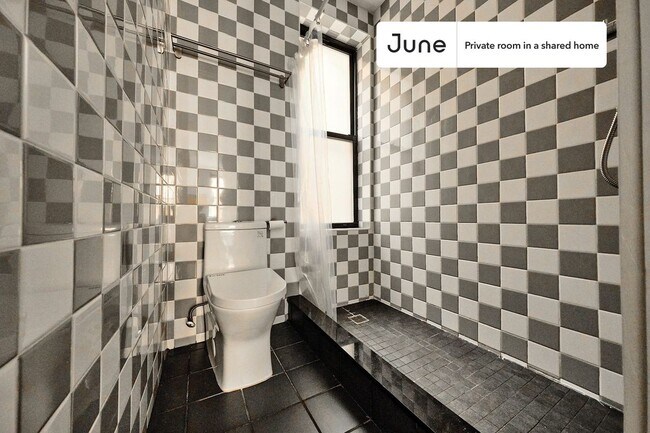 Foto del edificio - Room in Shared 3 bed/3 bath home