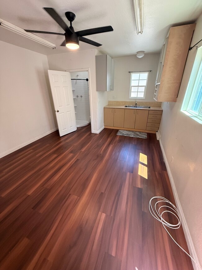 Foto del edificio - 415 W Marietta Pl