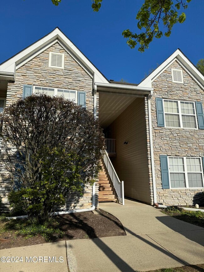 Foto del edificio - 812 Wedgewood Cir