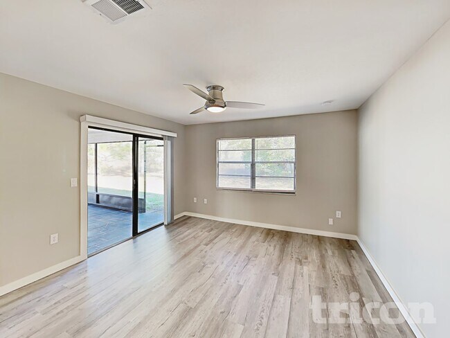 Foto del edificio - 13079 Spencer Ct