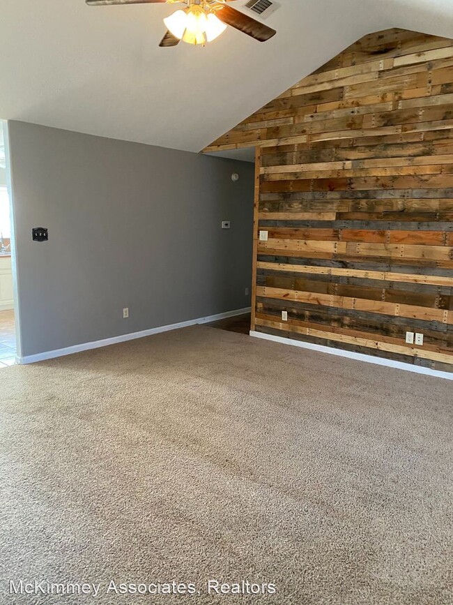 Building Photo - 3 br, 2 bath House - 2802 Mcneil