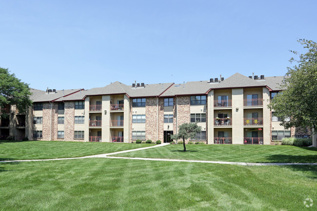 Apartment Complex Ne