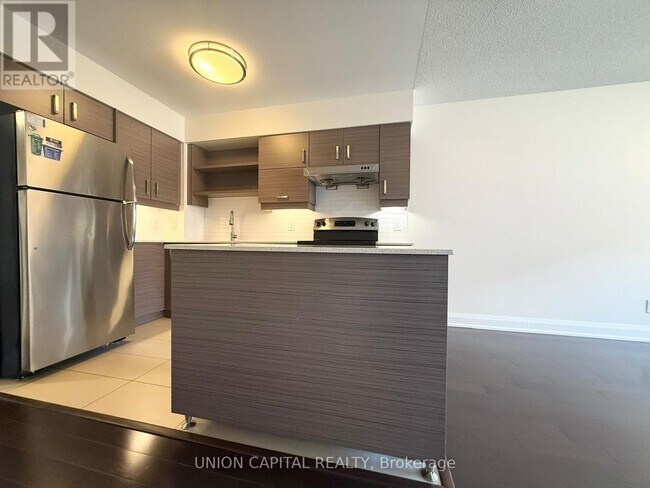 Photo du bâtiment - 8200 Birchmount Rd