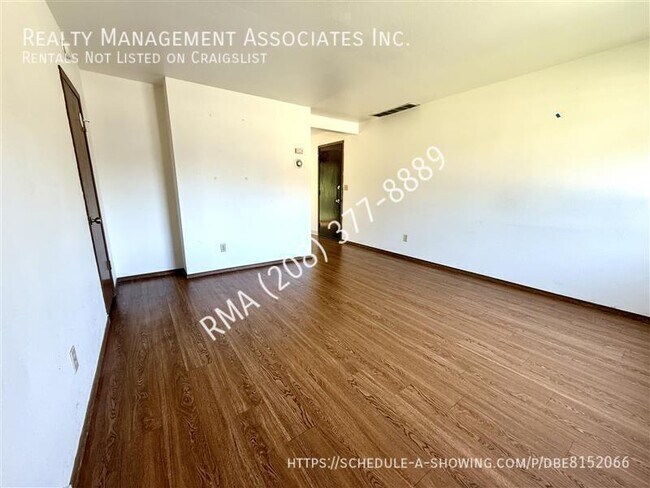 Foto del edificio - 4319 W Rose Hl St