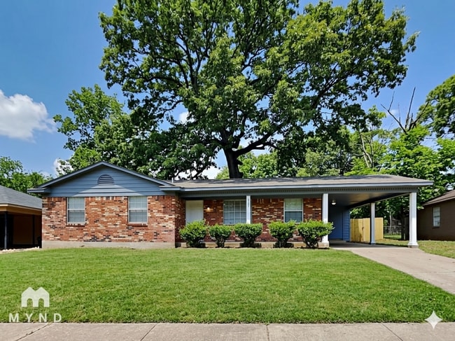 Building Photo - 4328 Bayberry Dr