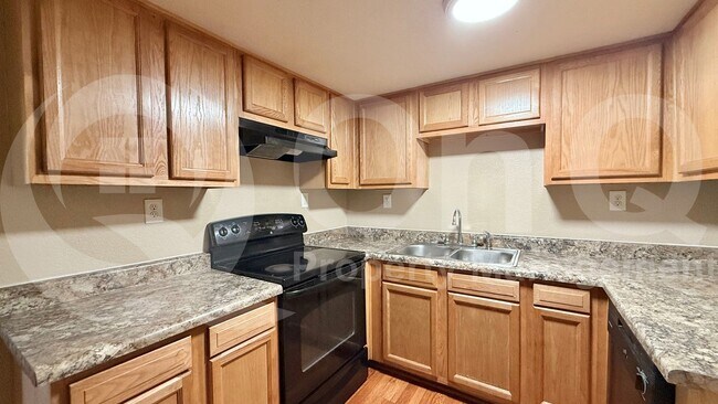 Building Photo - 2634 N 43rd Ave