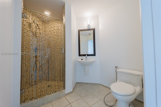 Foto del edificio - 60 SW 13th St