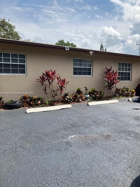 Foto del edificio - 111 SW 10th St