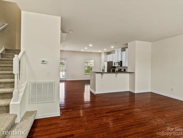 Foto del edificio - 3 br, 2 bath House - 3315 R Major Samuals Way