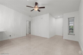 Building Photo - 1503 SW 51st Ln