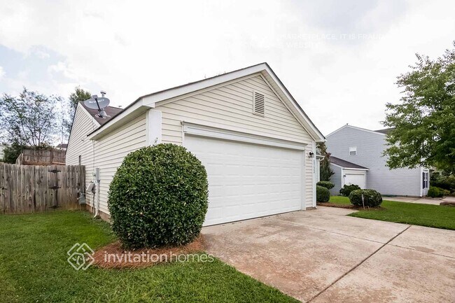 Foto del edificio - 5733 Shining Oak Ln