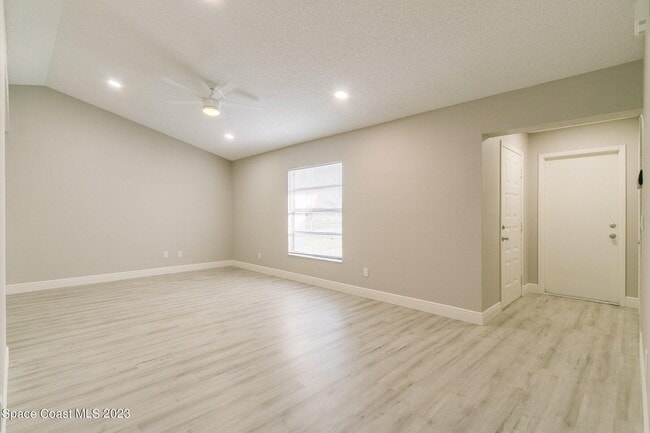 Building Photo - 1847 Parrsboro St NW