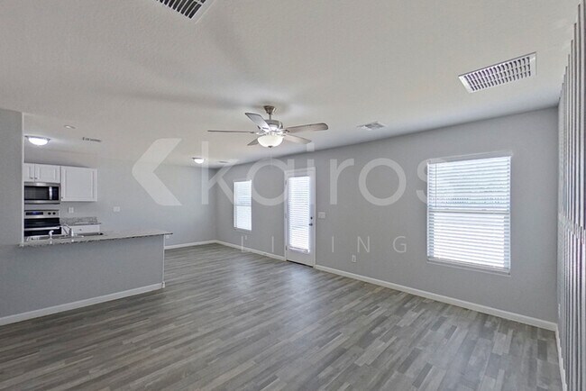 Building Photo - 179 W Impala Dr