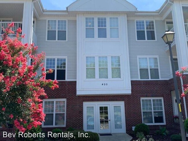 Foto del edificio - 3 br, 2 bath House - 426 Eyam Hall Lane