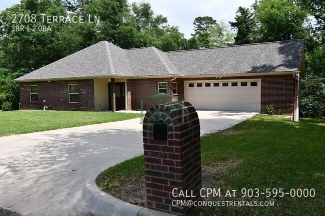 Building Photo - 2708 Terrace Ln