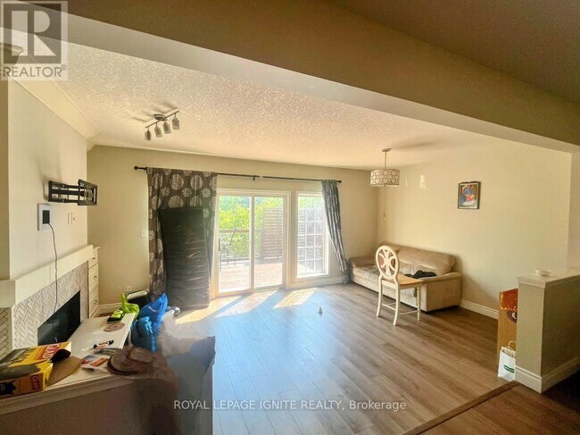 Building Photo - 737 Grand Banks Dr