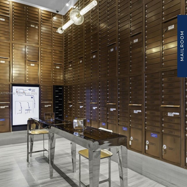 Foto del edificio - 2000 Metropica Wy