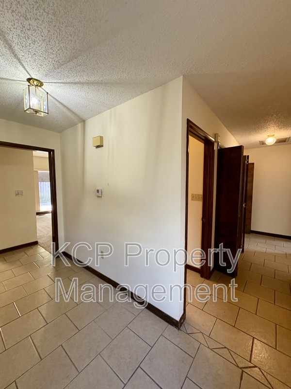 Building Photo - 4906 S U St