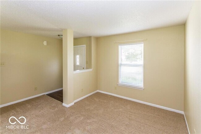 Foto del edificio - 10345 Lee Stewart Ln