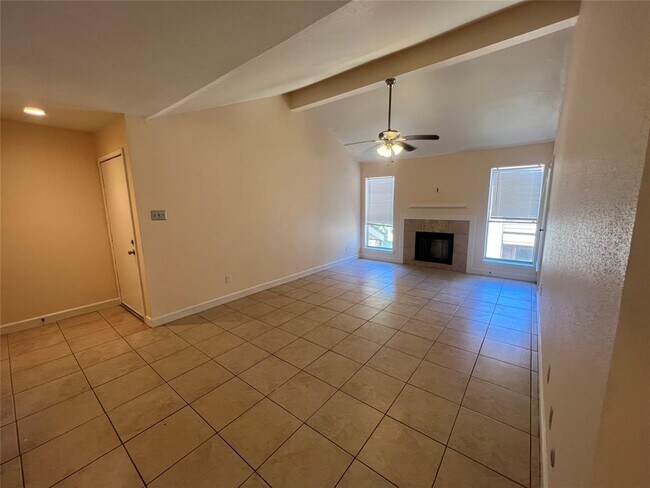 Building Photo - 10202 Forum Park Dr