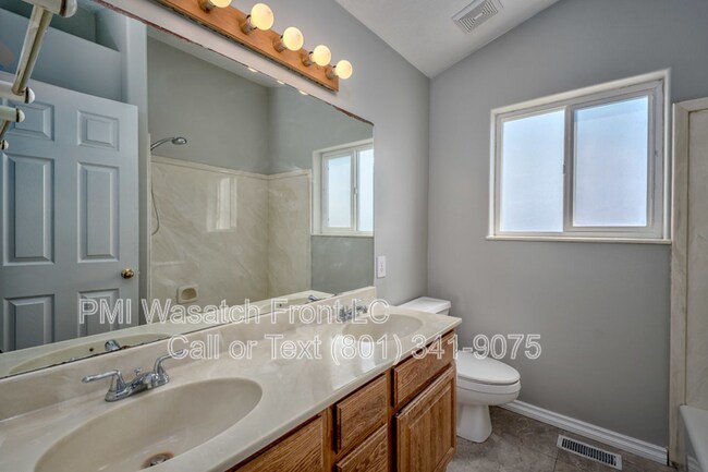 Foto del edificio - 12397 S 3240 W