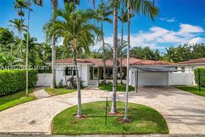 Foto principal - 1080 NE 104th St