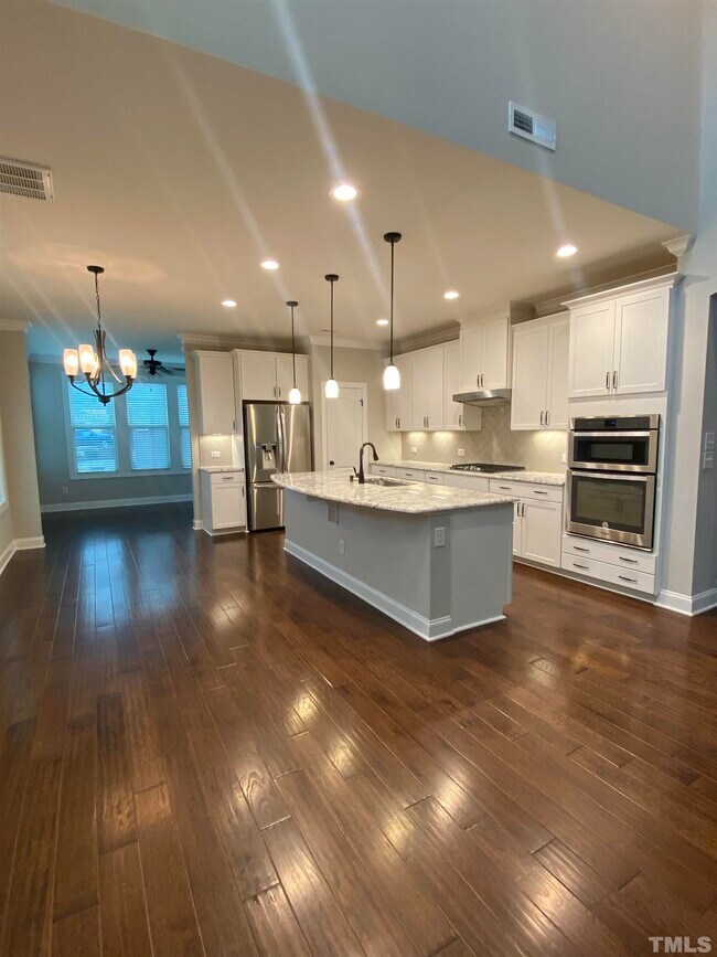 Building Photo - 1214 Lotus Lilly Dr
