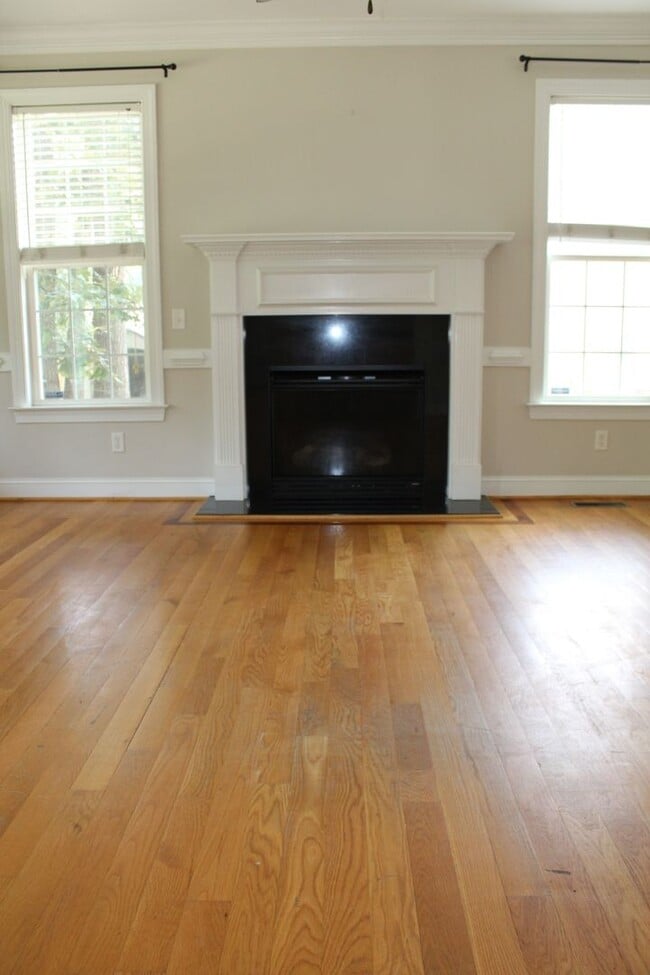 Building Photo - 113 Redfield