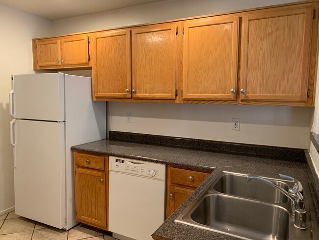 Foto del edificio - 3419 Twilight Star Dr