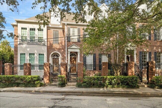 Building Photo - 6845 Staffordshire Blvd