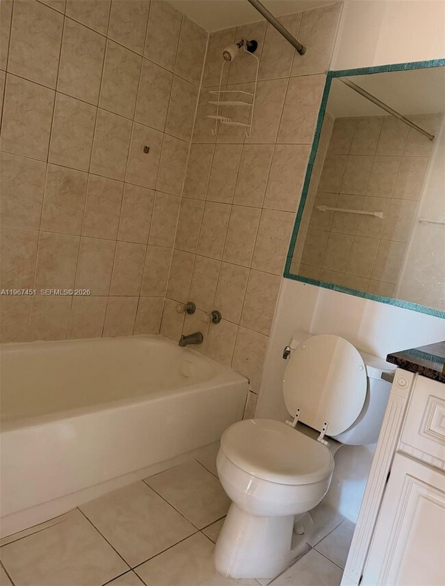 Foto del edificio - 2025 NE 164th St