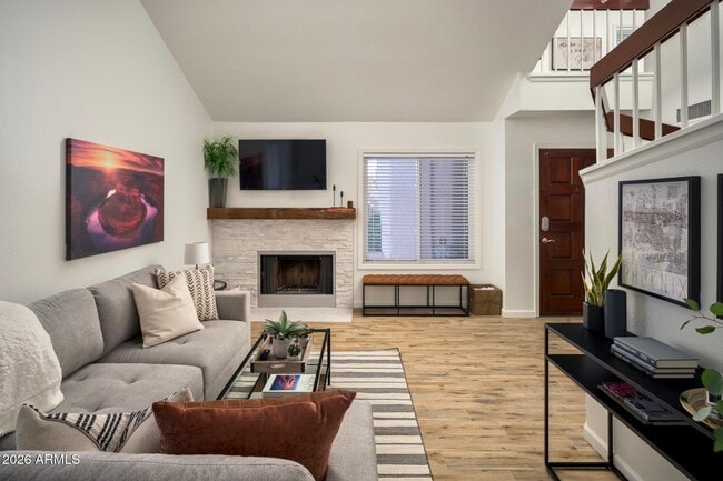 Foto del edificio - 322 E Bluebell Ln