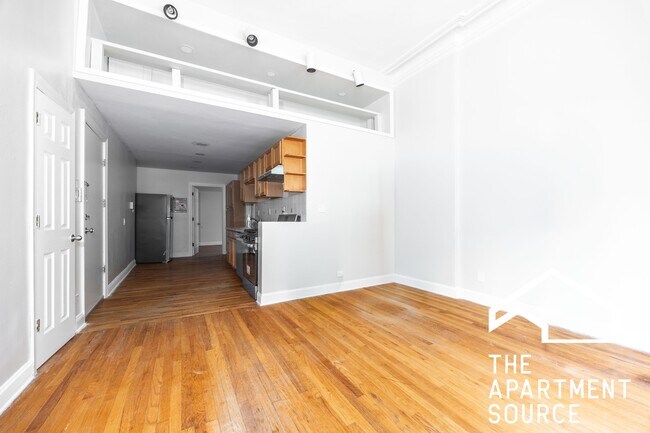 Foto del edificio - 1015 N La Salle Dr