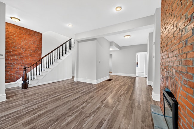 Building Photo - 2710 Geyer Ave