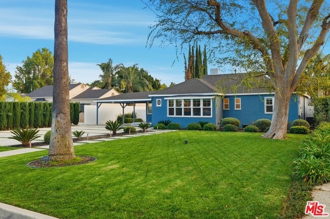 Foto del edificio - 15040 Hamlin St