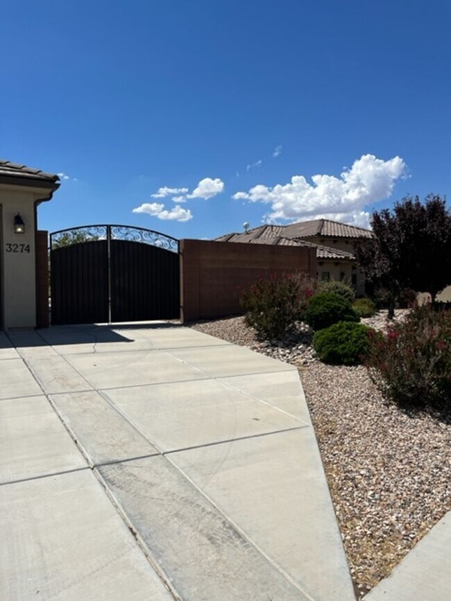 Foto del edificio - Spacious 3 Bedroom Home in Little Valley