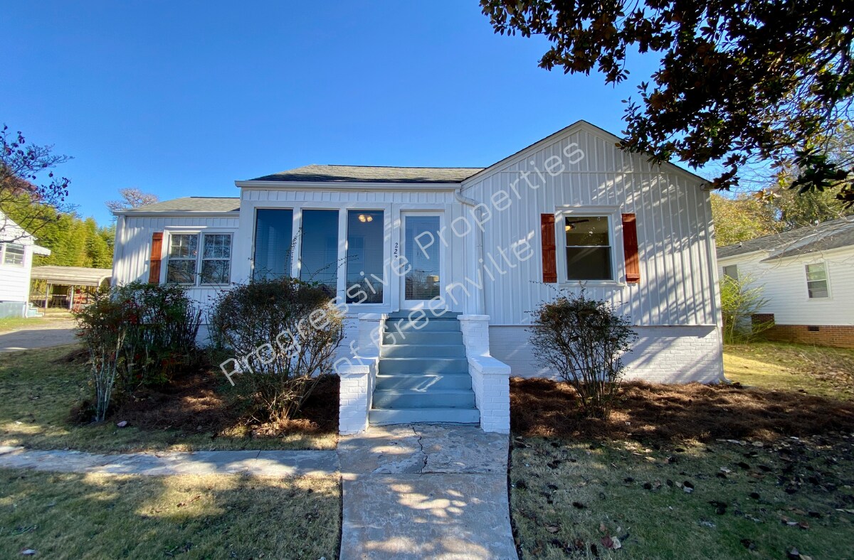 222 Pine Street Ext, Greer, SC 29651 House Rental in Greer, SC