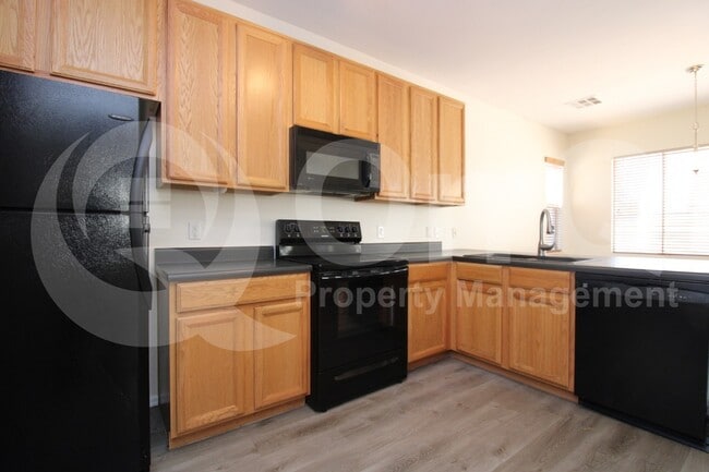 Building Photo - 4256 E Baylor Ln