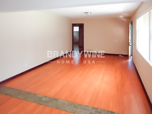Foto del edificio - 2454 Buttonwood Dr