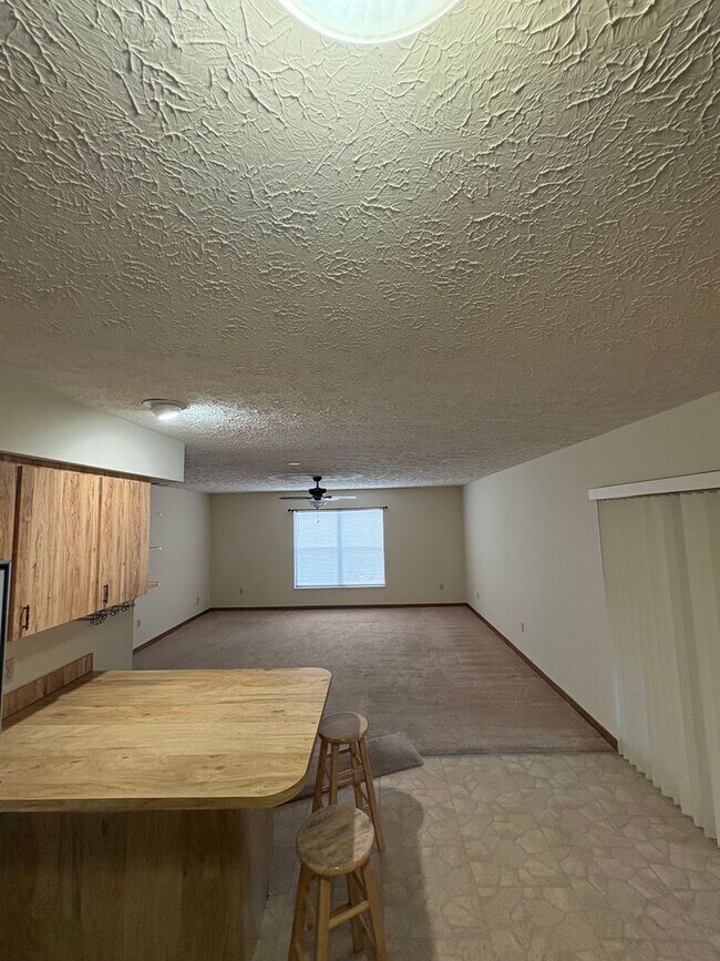 Foto del edificio - 2/2 home with fenced backyard in Ft Pierce