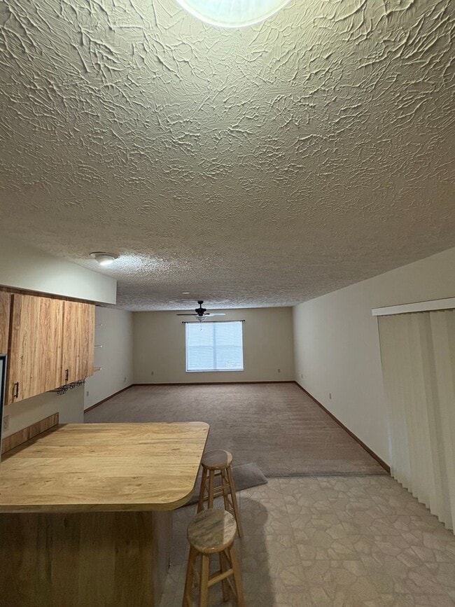 Foto del edificio - 2/2/2 home with fenced backyard in Ft Pierce
