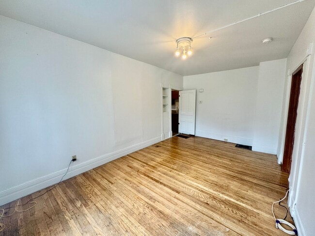 Photo - 120 Apartment