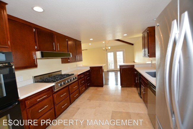 Building Photo - 5 br, 5.5 bath House - 900 MANDALAY BEACH RD